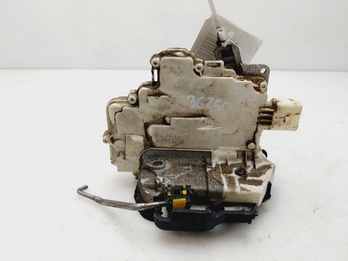 8e0839016aa rear door lock - door,